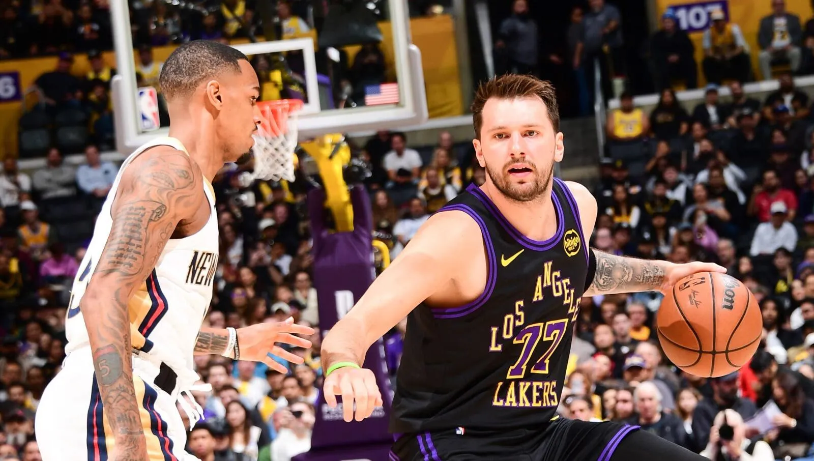 Luka Doncic Pimpin Lakers Tundukkan Pelicans 110-101 - sumber: (mainbasket)