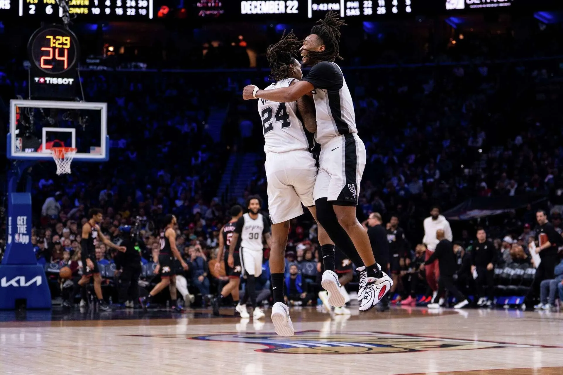 Spurs Kembali Menang Usai Kekalahan Beruntun Terhenti - sumber: (mainbasket)