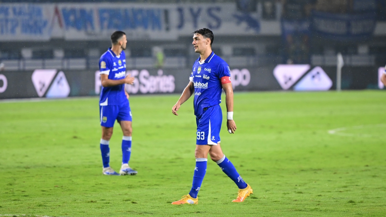 Terbiasa di Eropa, Barba Tidak Canggung Tampil Larut Malam