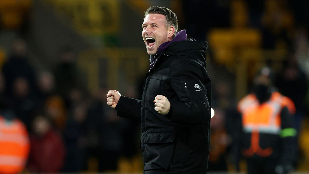 Usai Jinakkan Liverpool, Rob Edwards Puji Semangat Juang Pemain Wolves