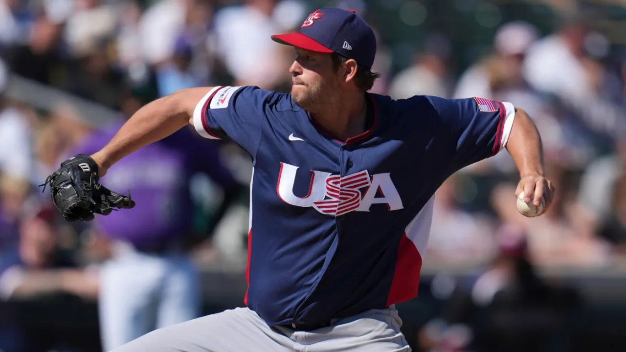 Clayton Kershaw Nikmati Momen Langka Tampil Bersama Team USA