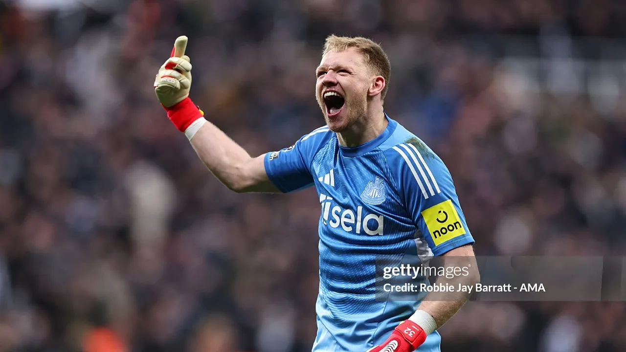 Eddie Howe Dorong Newcastle Permanenkan Aaron Ramsdale