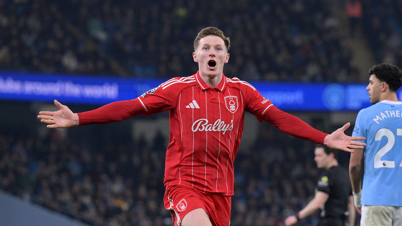 Elliot Anderson Puas Nottingham Forest Bisa Curi Poin dari Manchester City