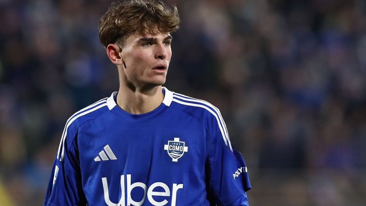 Inter Milan Masih Tertarik Untuk Mendatangkan Nico Paz dari Como