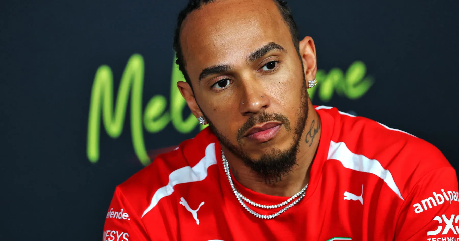 Lewis Hamilton Tunda Pensiun F1 Hingga Balapan di Afrika - sumber: (racingnews365)