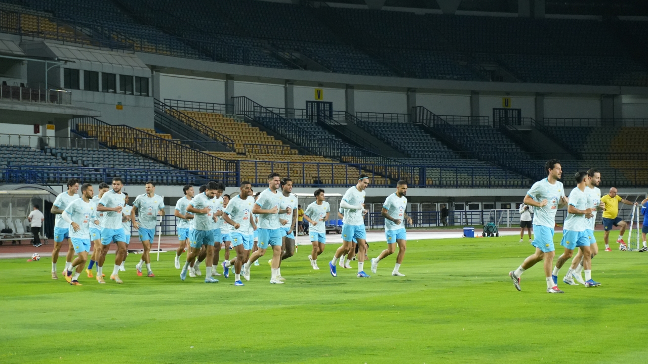 Persib dalam Mood Positif, Bojan: Semua Pemain Siap Tampil