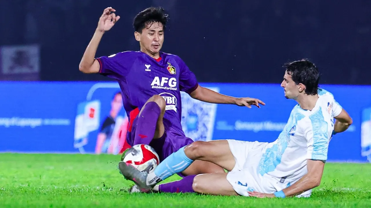 Persik Kediri 2-1 PSBS Biak, Comeback Sempurna Macan Putih