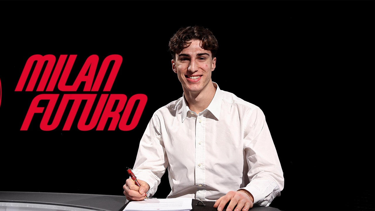 Pietro Faccioli Resmi Tandatangani Kontrak Profesional Bersama AC Milan