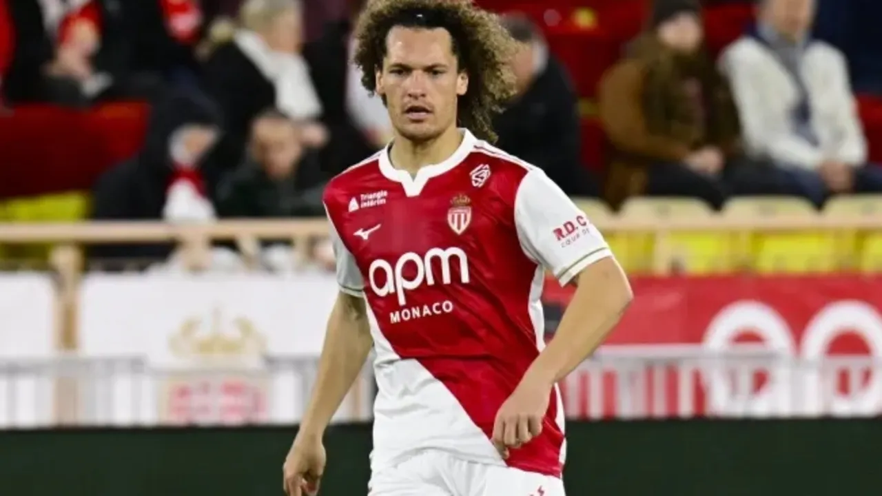 Wout Faes Ingin Bertahan di Monaco Setelah Peminjaman Selesai
