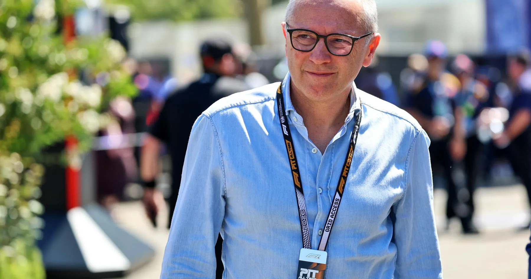 CEO F1 Pertimbangkan Jadwal di Tengah Konflik Timur Tengah - sumber: (racingnews365)