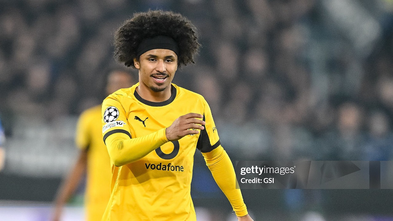 Chelsea dan Manchester United Berebut Karim Adeyemi