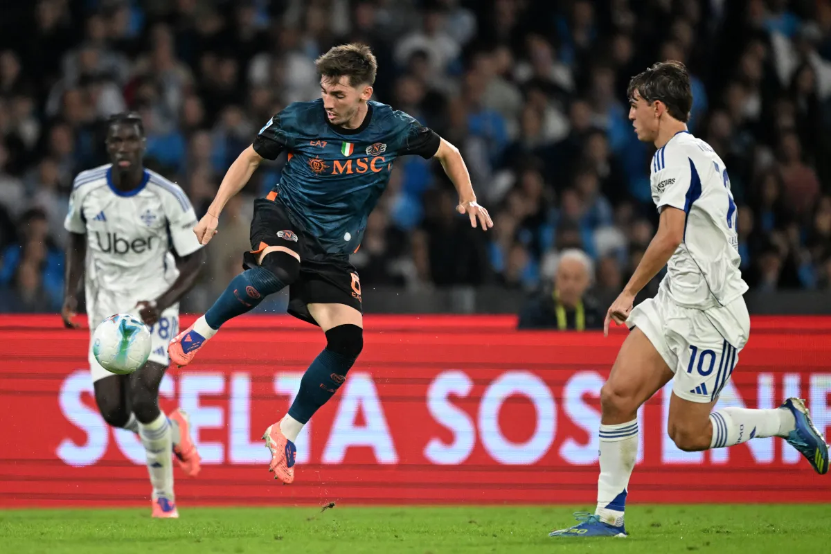 Conte Putuskan Nasib Gilmour, Anguissa dan De Bruyne Segera Kembali ke Napoli - sumber: (footballitalia)