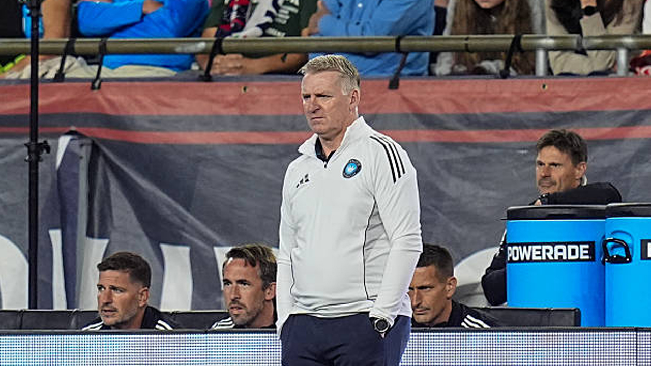 Dean Smith Bantah Faktor Perjalanan Ganggu Persiapan Charlotte FC di MLS