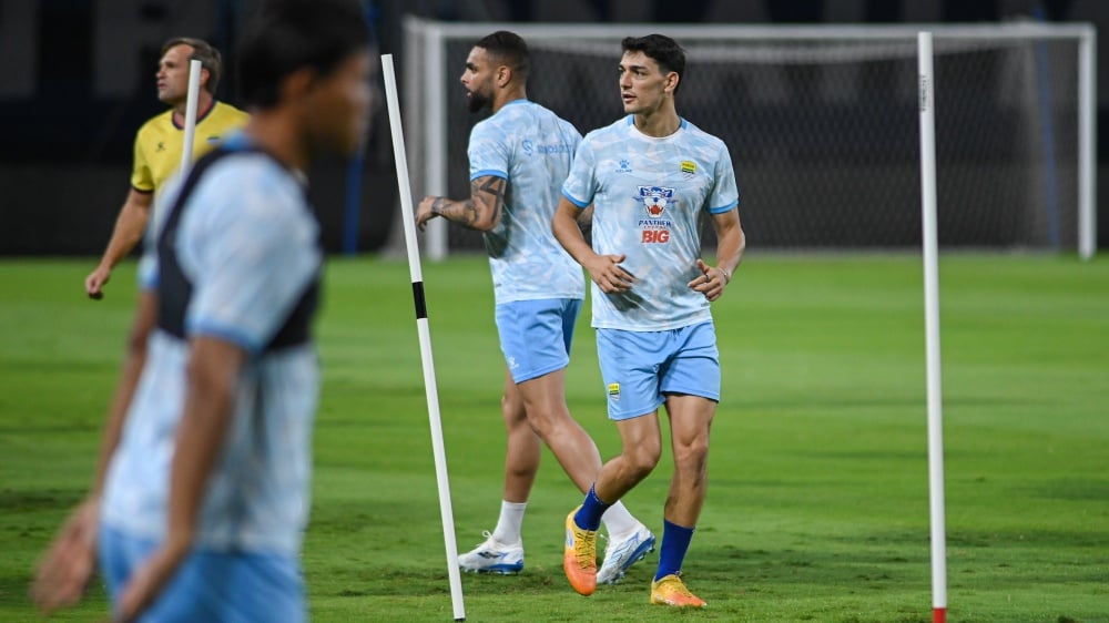 Federico Barba Menyesuaikan Diri dengan Kebijakan Persib Selama Ramadan