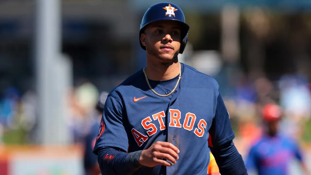 Jeremy Pena mengalami kerusakan pada bagian kuku jari setelah mencoba menangkap bola grounder keras di posisi shortstop. (Foto: AP)