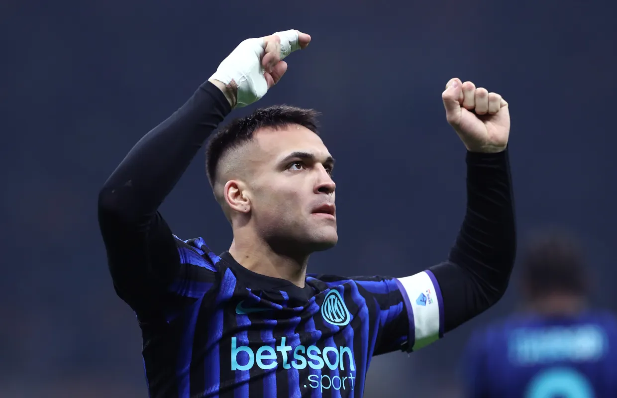 Lautaro Sanjung Dukungan Fans Inter dan Ungkap Ambisi Juara Dunia & Liga Champions - sumber: (footballitalia)