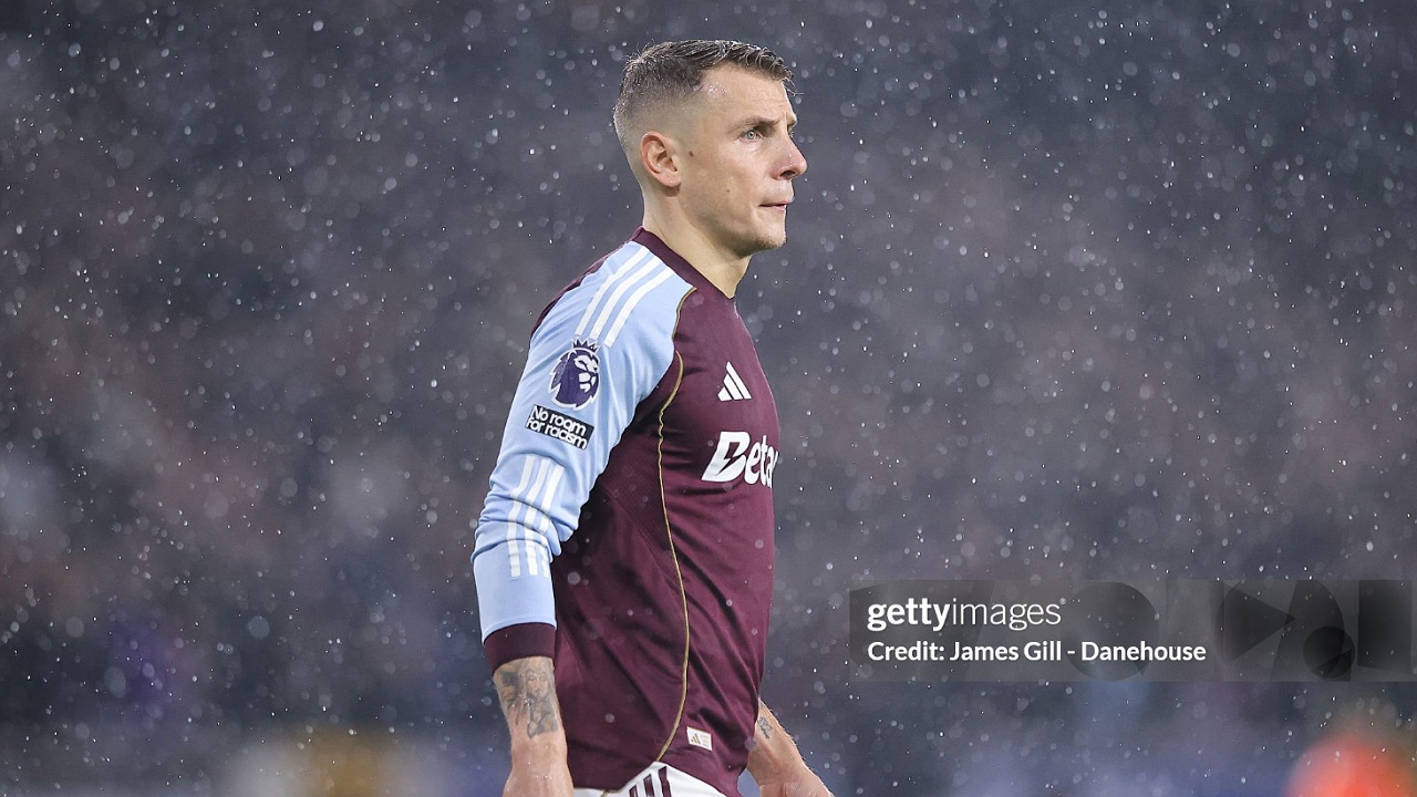 Lucas Digne Ungkap Alasan Tinggal di London Meski Bela Aston Villa
