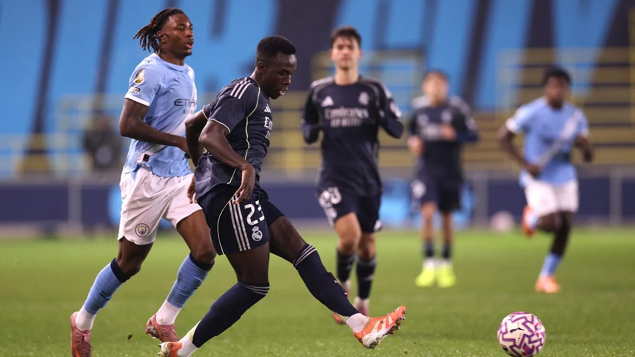 Real Madrid Pertama Kali Akan Panggil Bek Muda Lamini Fati