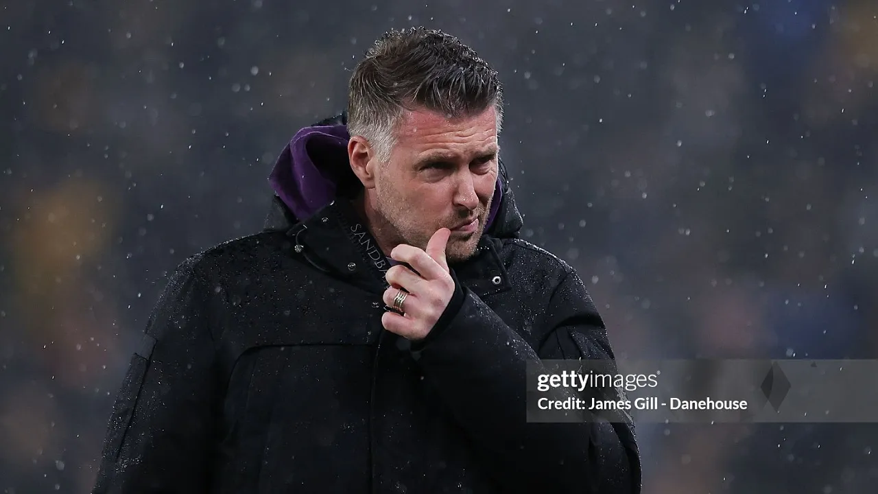 Rob Edwards Ingin Bertahan Lama untuk Bangkitkan Wolves