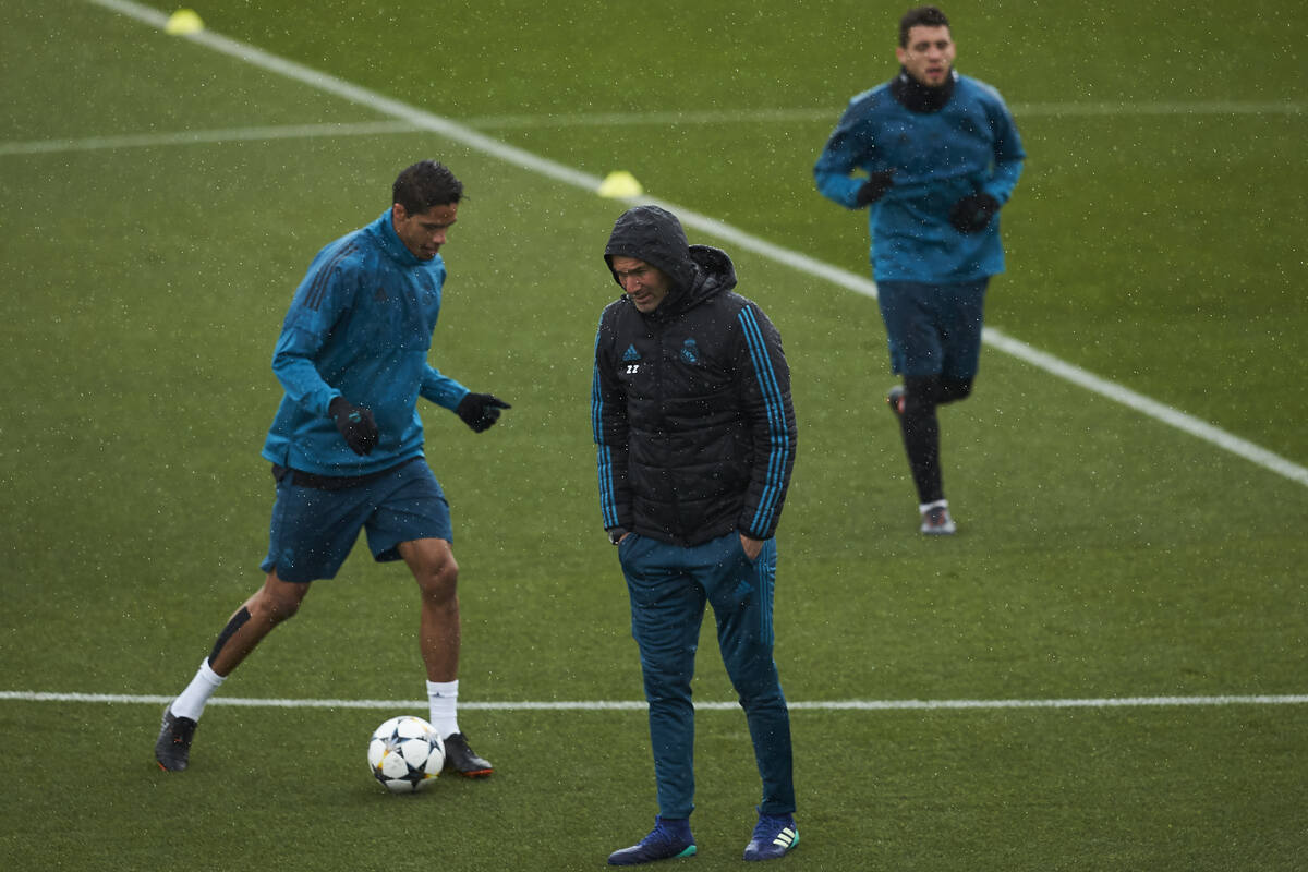 Varane Ungkap Pesan Zidane yang Mengubah Kariernya di Real Madrid