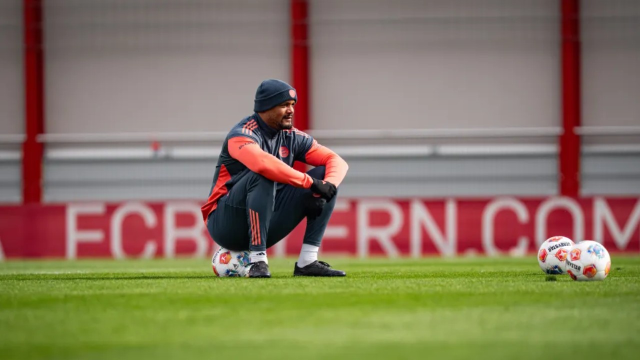 Vincent Kompany Minta Pemain Bayern Munich Asal Kemampuan Set Piece