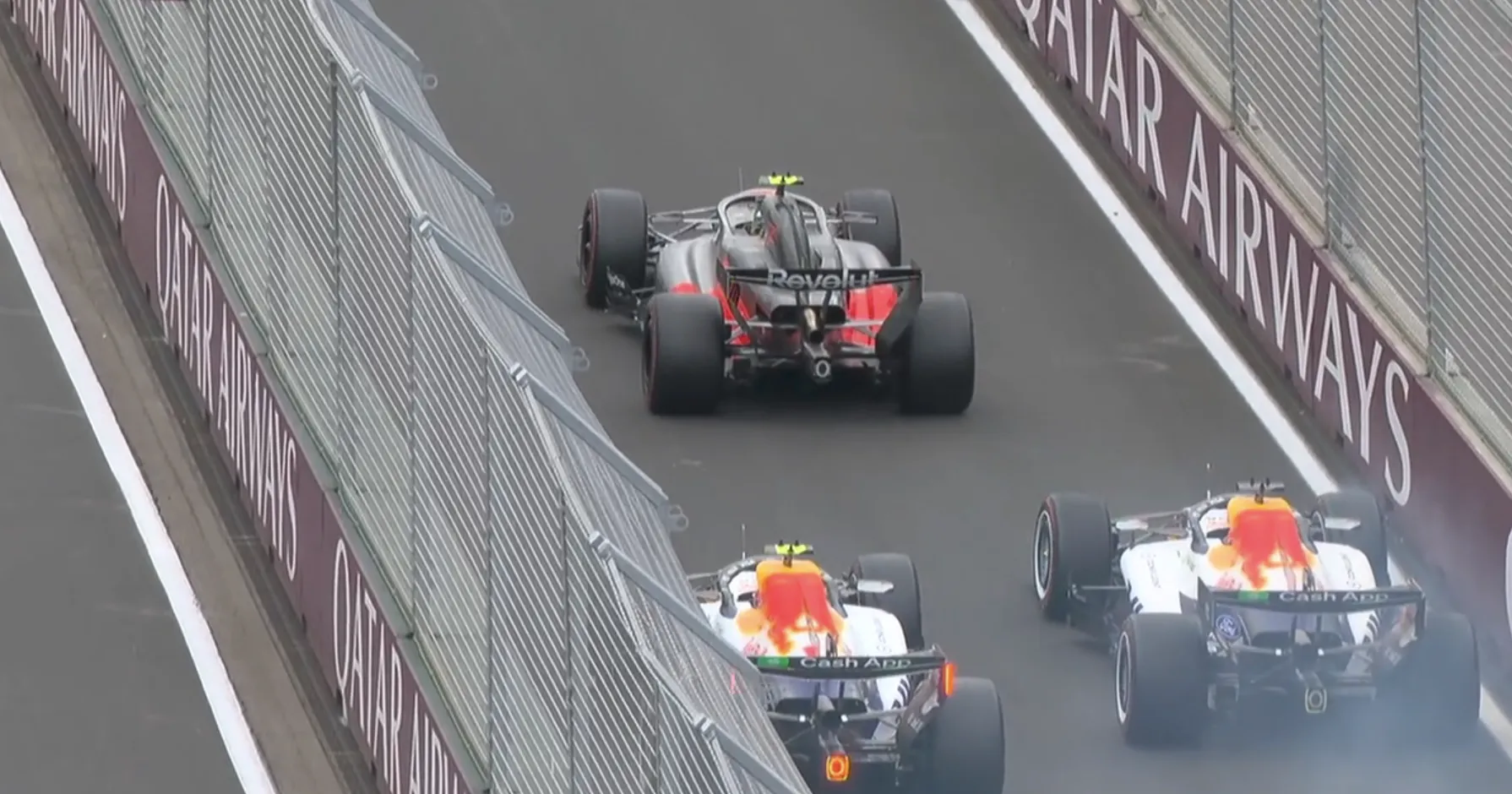 Arvid Lindblad Nyaris Tabrak Rekan Tim Akibat Masalah Bortoleto - sumber: (racingnews365)