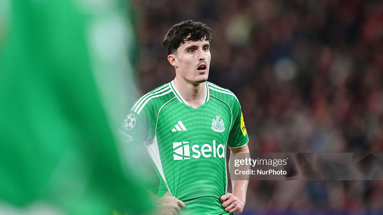 Eddie Howe: Belum Ada Update Kontrak Tino Livramento