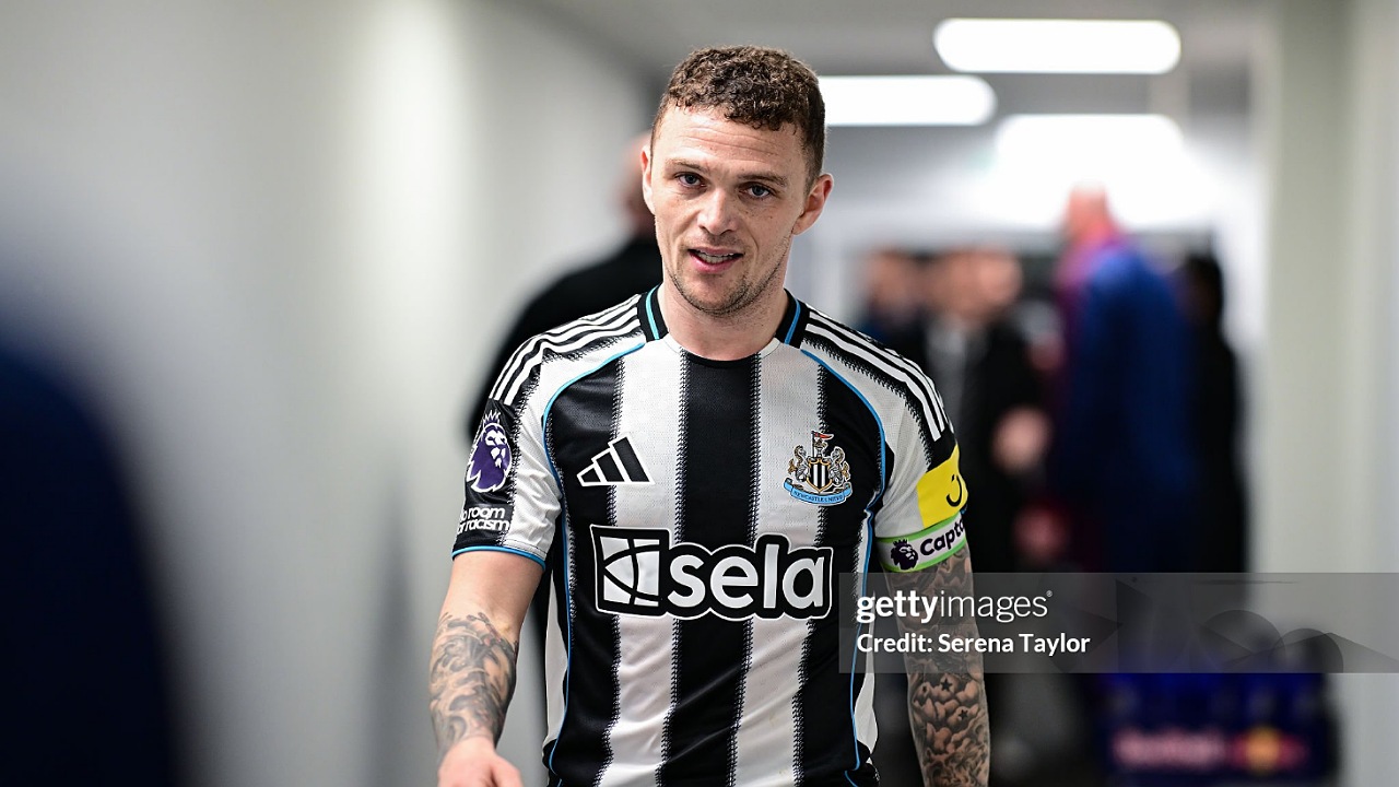 Eddie Howe Belum Bahas Masa Depan Kieran Trippier di Newcastle