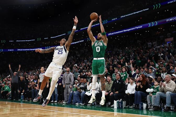 Jayson Tatum Kembali: Cetak Dobel-dobel Usai Cedera