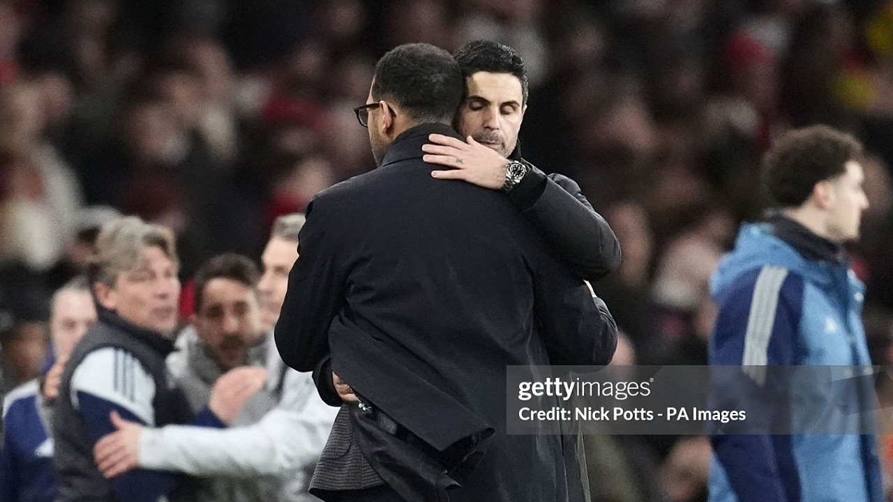 Liam Rosenior Tak Mau Hakimi Gaya Bermain Mikel Arteta