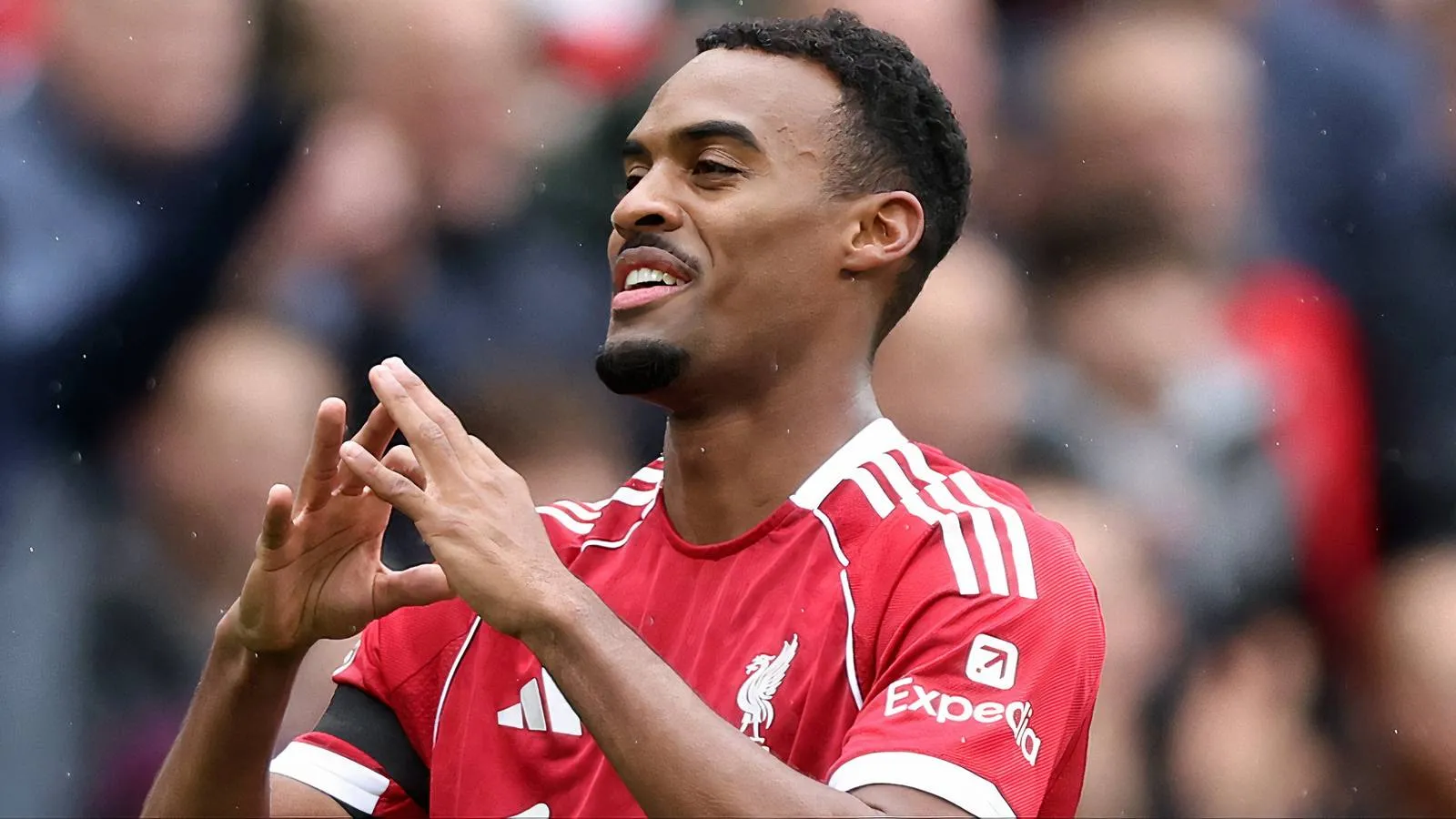 Liverpool Amankan Masa Depan Ryan Gravenberch dengan Kontrak Jangka Panjang - sumber: (givemesport)