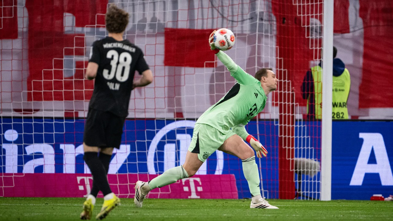 Manuel Neuer Dipastikan Absen Saat Bayern Munich Melawan Atalanta