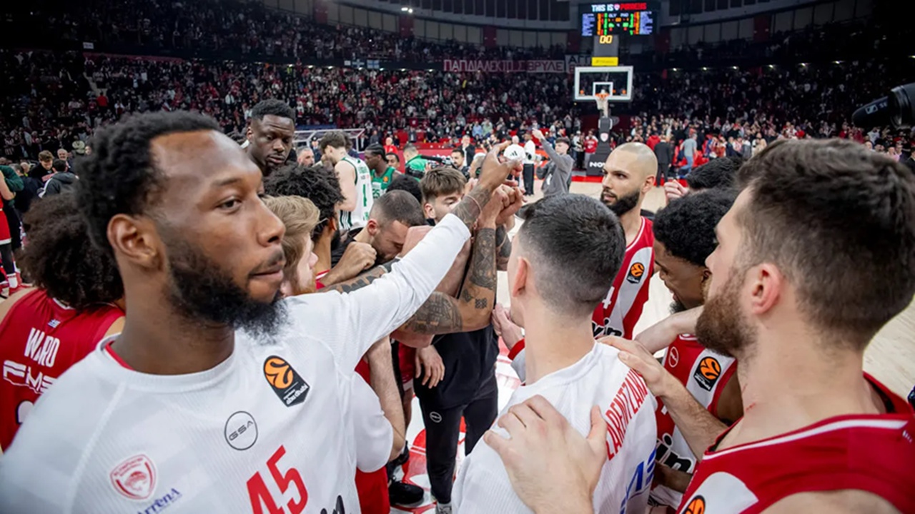 Olympiacos Piraeus Libas Panathinaikos untuk Menangi Derbi Yunani