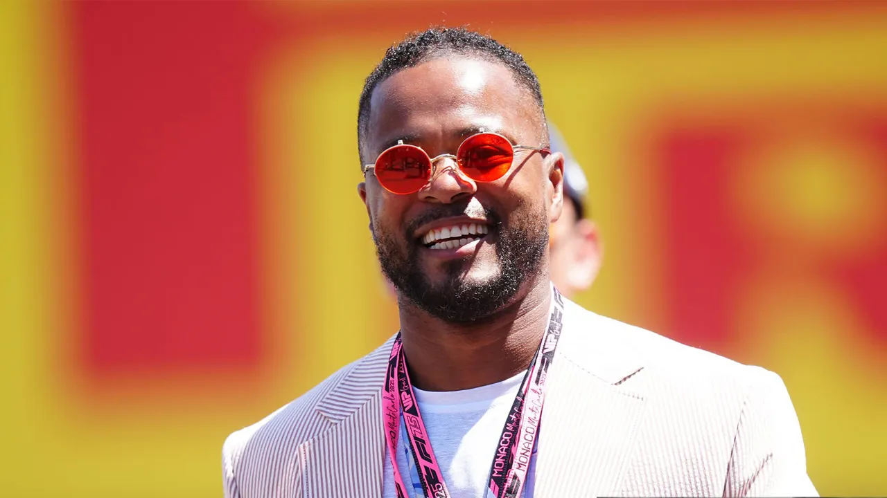 Patrice Evra Terkejut Legenda MU Ramai-Ramai Kritik Michael Carrick