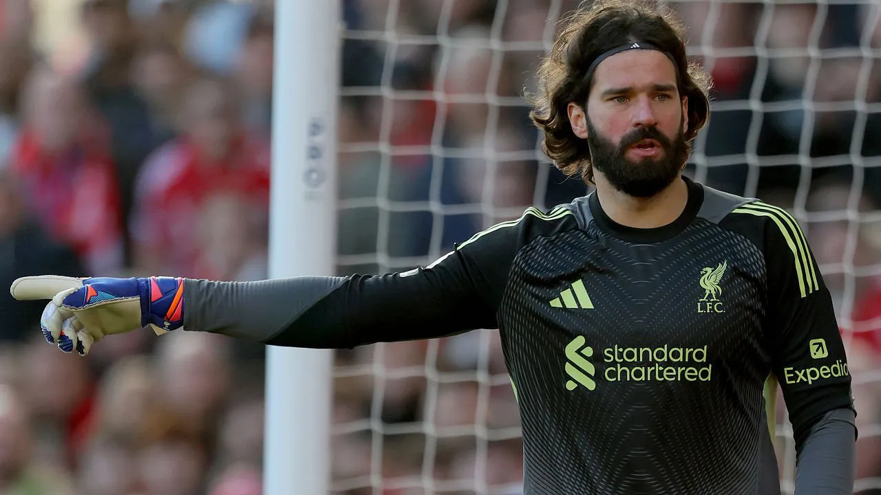 Alisson Becker Ternyata Bukan Target Utama Inter di Musim Panas