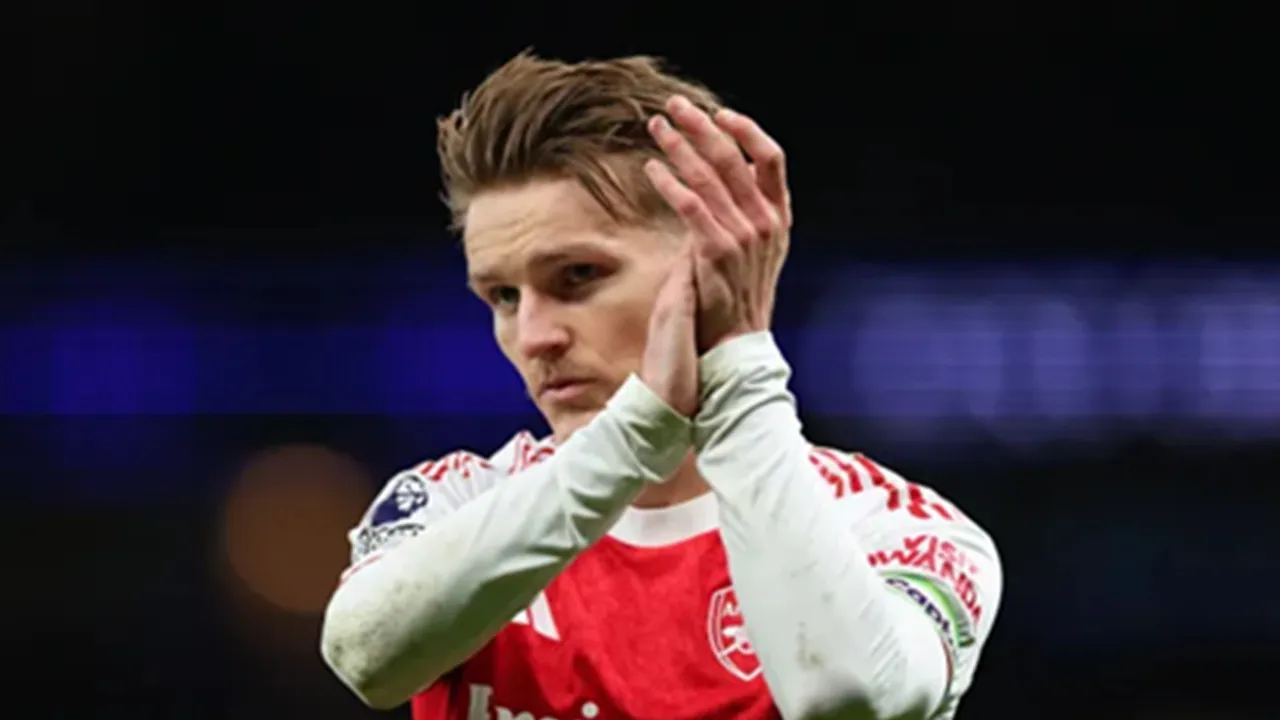 Barcelona Memantau Perkembangan Bintang Arsenal