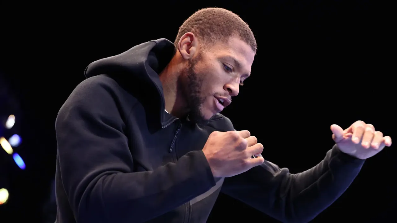 Brian Norman Berpisah dengan Ayah, Rekrut Ronnie Shields Sebagai Pelatih