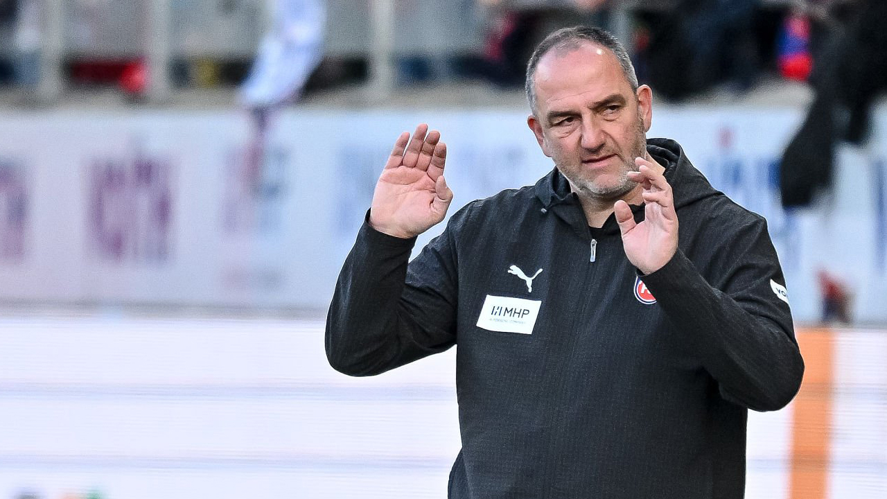 Frank Schmidt Terharu dengan Dukungan Fans Meski Heidenheim Tumbang