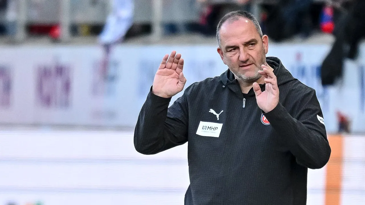 Frank Schmidt Terharu dengan Dukungan Fans Meski Heidenheim Tumbang