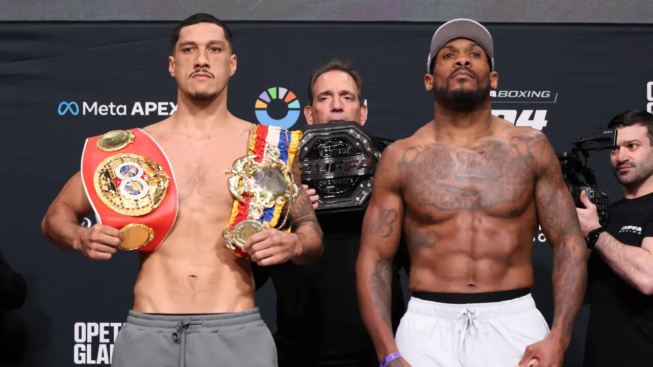 Secara teknis Jai Opetaia masih berstatus sebagai pemegang gelar IBF hingga ia resmi naik ke ring pada hari pertarungan. (Foto: Fight TV)