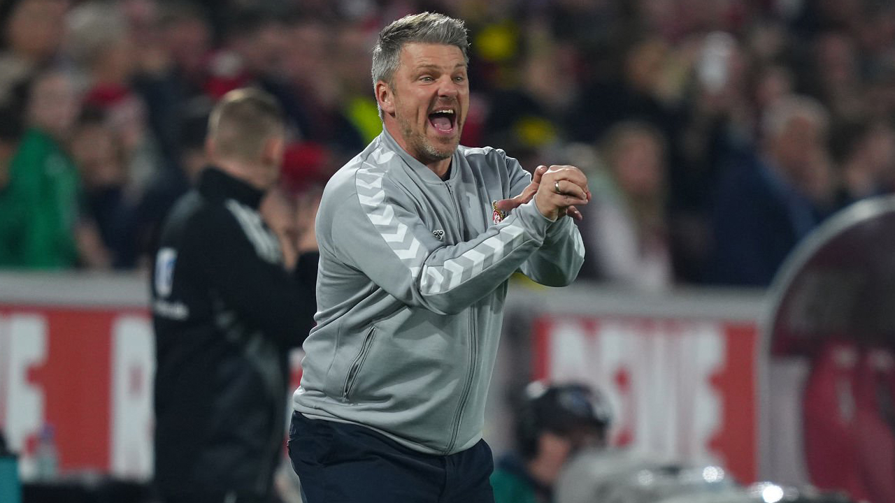 Lukas Kwasniok Kecewa Koln Dikalahkan Dortmund Meski Tampil Oke