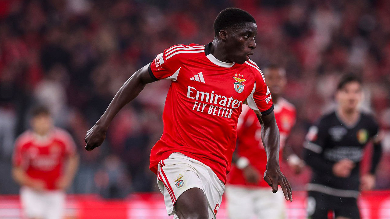 Manchester United Ikut Perburuan Bek Muda Benfica, Daniel Banjaqui