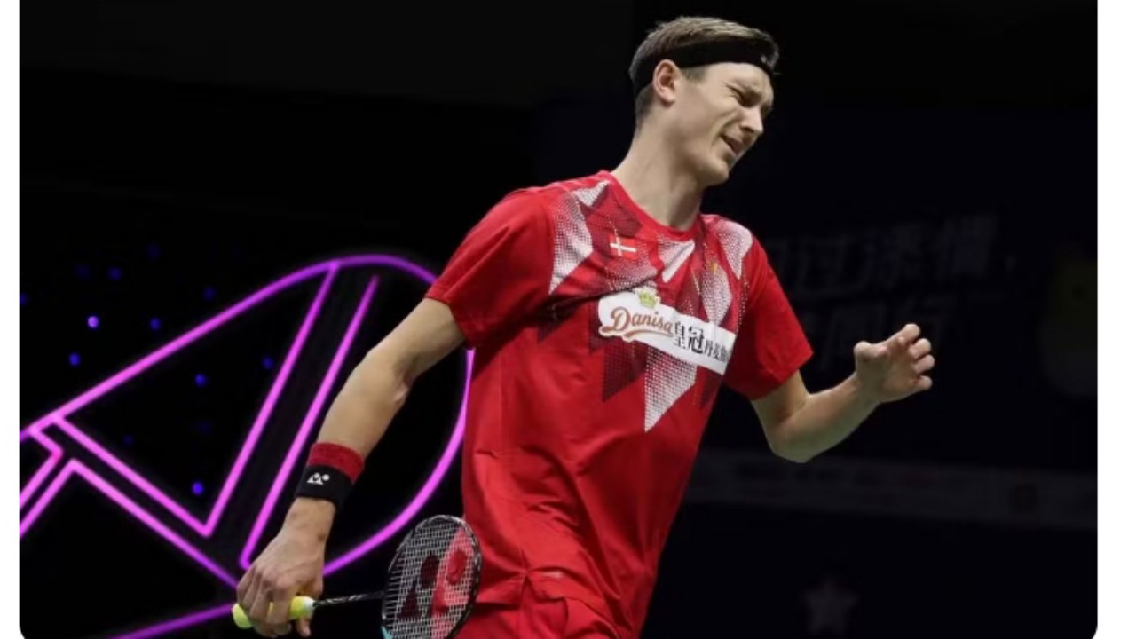 Sang Dokter Ungkap Peluang Viktor Axelsen Comeback Semakin Suram