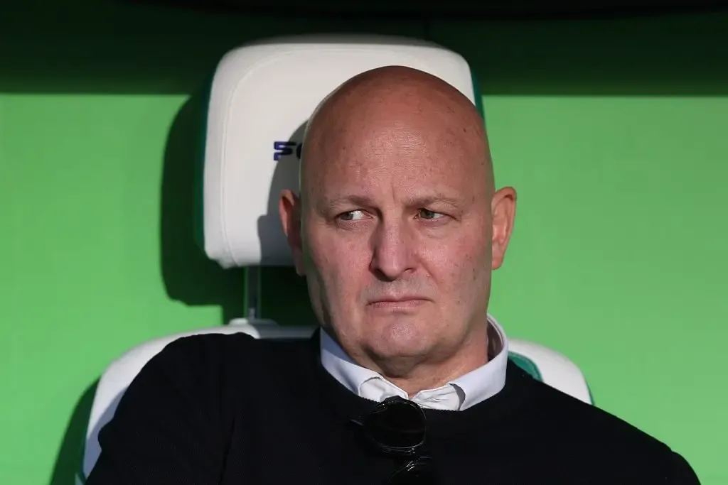 Wolfsburg Siap Berpisah dengan Pelatih dan Direktur Utama - sumber: (getfootballnewsgermany)