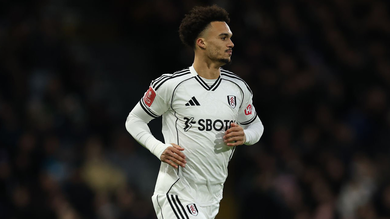 Antonee Robinson Lebih Pilih Liverpool, MU Siap-siap Gigit Jari