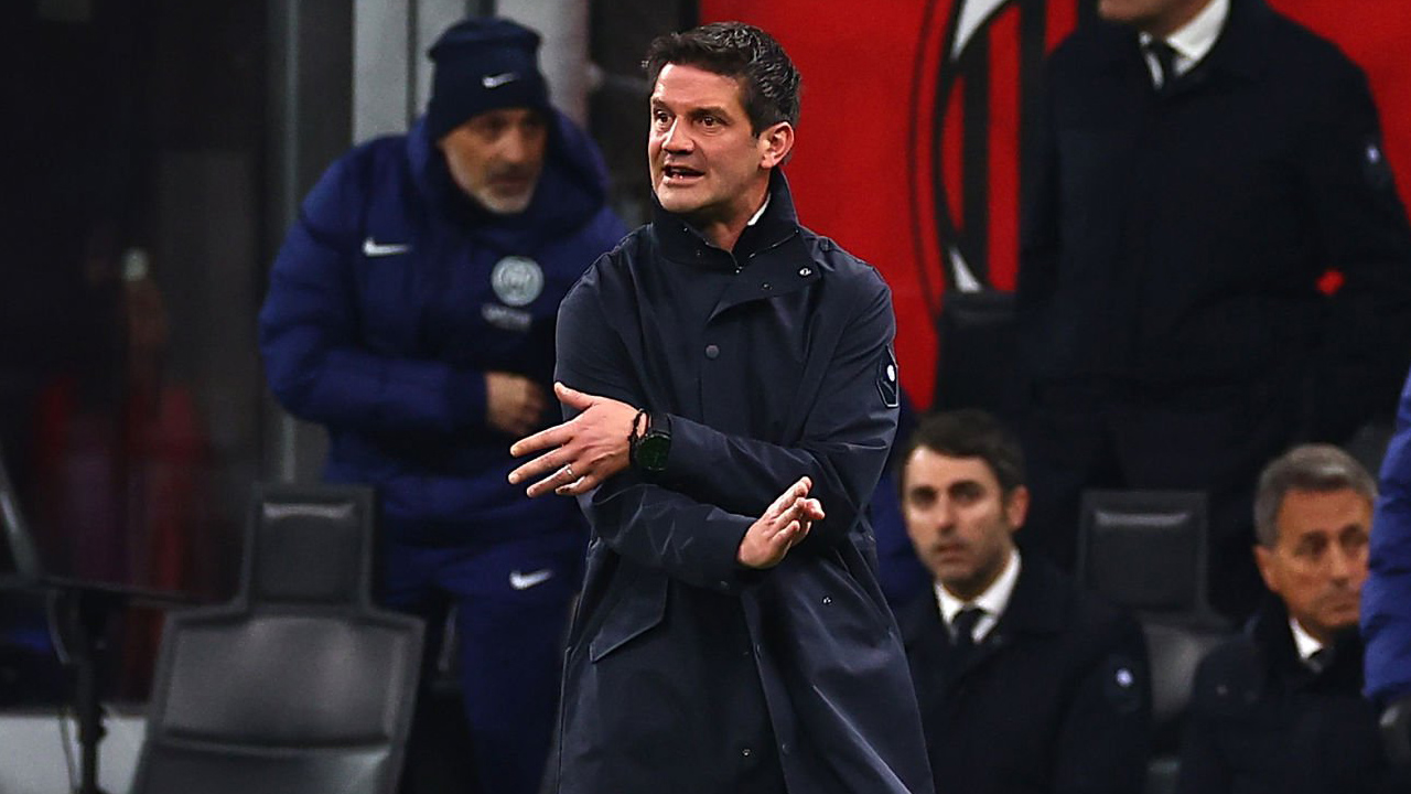 Cristian Chivu Akui Inter Tampil Buruk Saat Kalah dari AC Milan