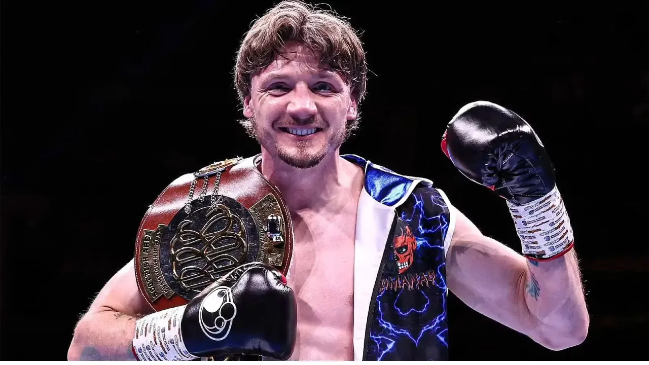 Josh Taylor Yakin Aston Brown Bisa Bersinar di Kelas Menengah Inggris