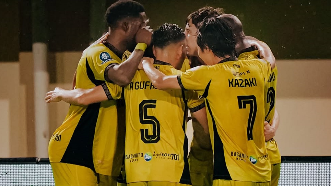 PSBS Biak 0-2 Semen Padang FC, Awal Sempurna Imran Nahumarury