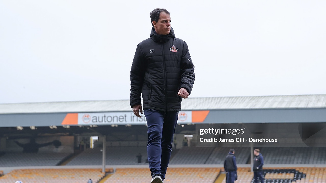 Regis Le Bris Harap Sunderland Belajar dari Kekalahan Lawan Port Vale