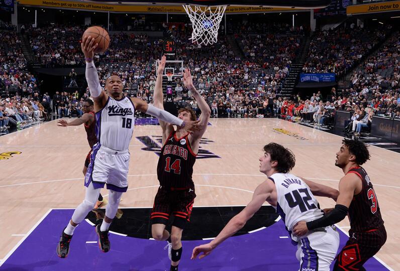 Westbrook Raih Triple-Dobel, Kings Tundukkan Bulls 126-110